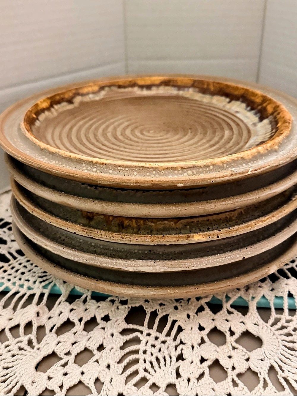 Five vintage Laurentian Brown & Cream Pottery Dinner Plates Set made in Canada